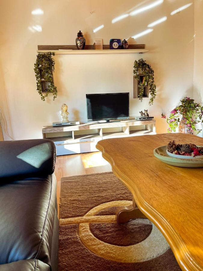 Adella Appartement Sarajevo Buitenkant foto