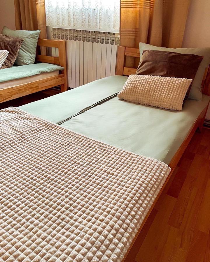 Adella Appartement Sarajevo Buitenkant foto