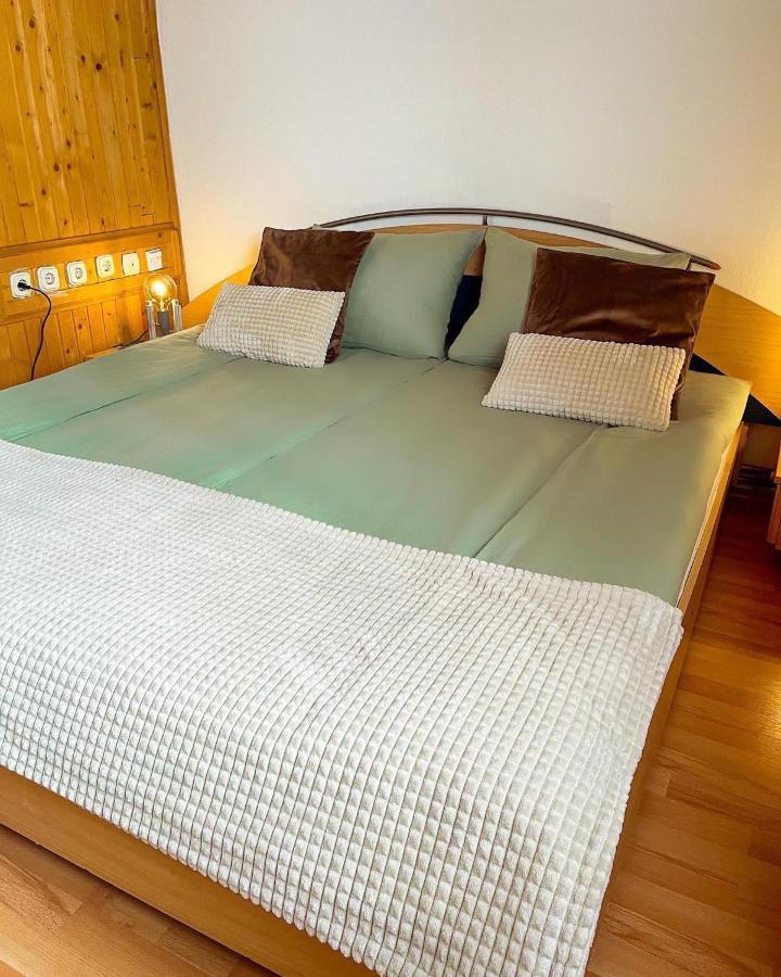 Adella Appartement Sarajevo Buitenkant foto