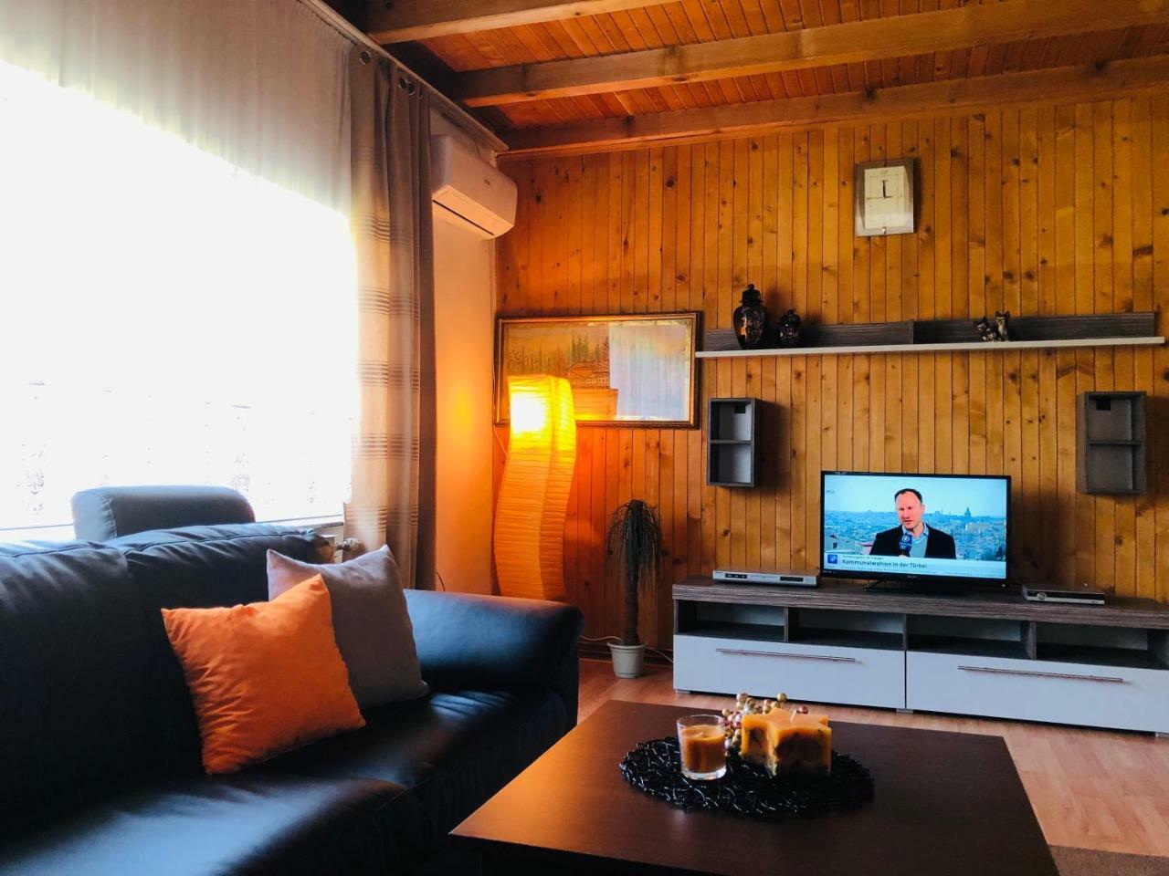 Adella Appartement Sarajevo Buitenkant foto