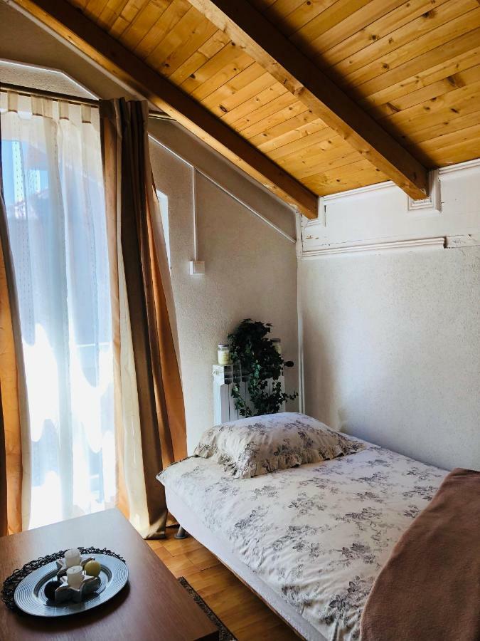 Adella Appartement Sarajevo Buitenkant foto